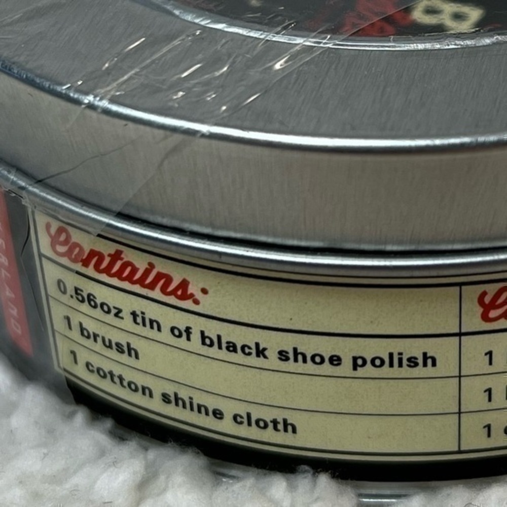 Kikkerland Travel Shoe Shine Kit - Picture 3 of 3